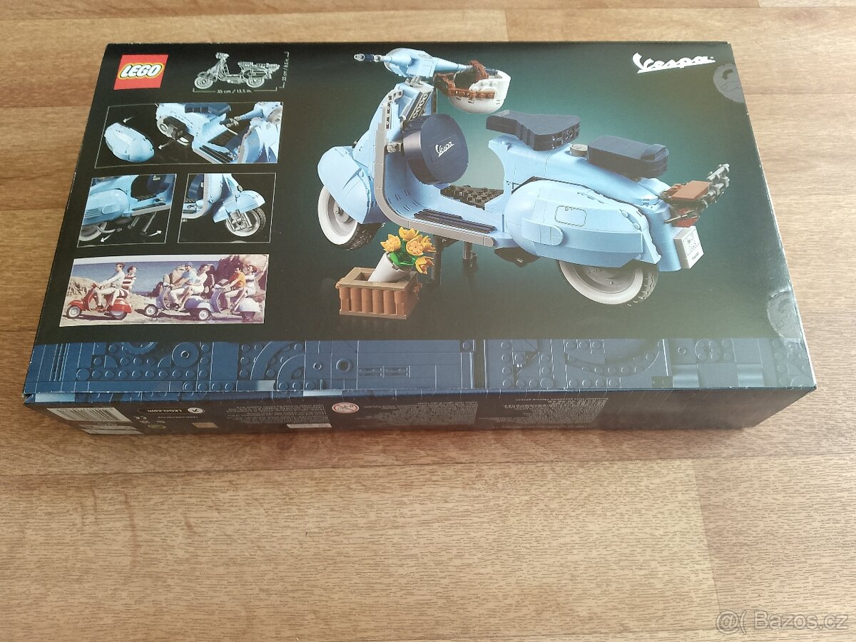 Lego 10298, Vespa 125 - 2