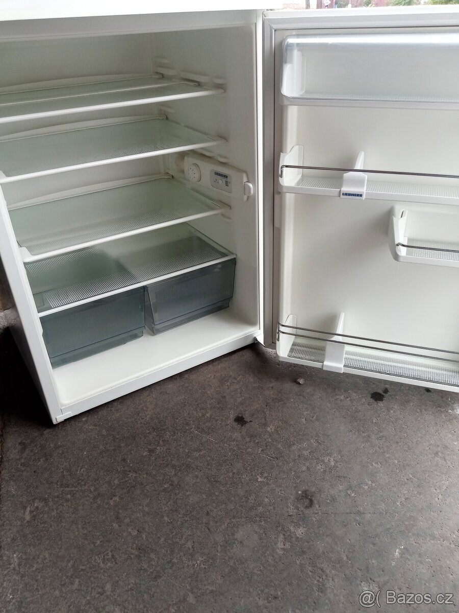 Lednička Liebherr (šíře 60 cm) - 2