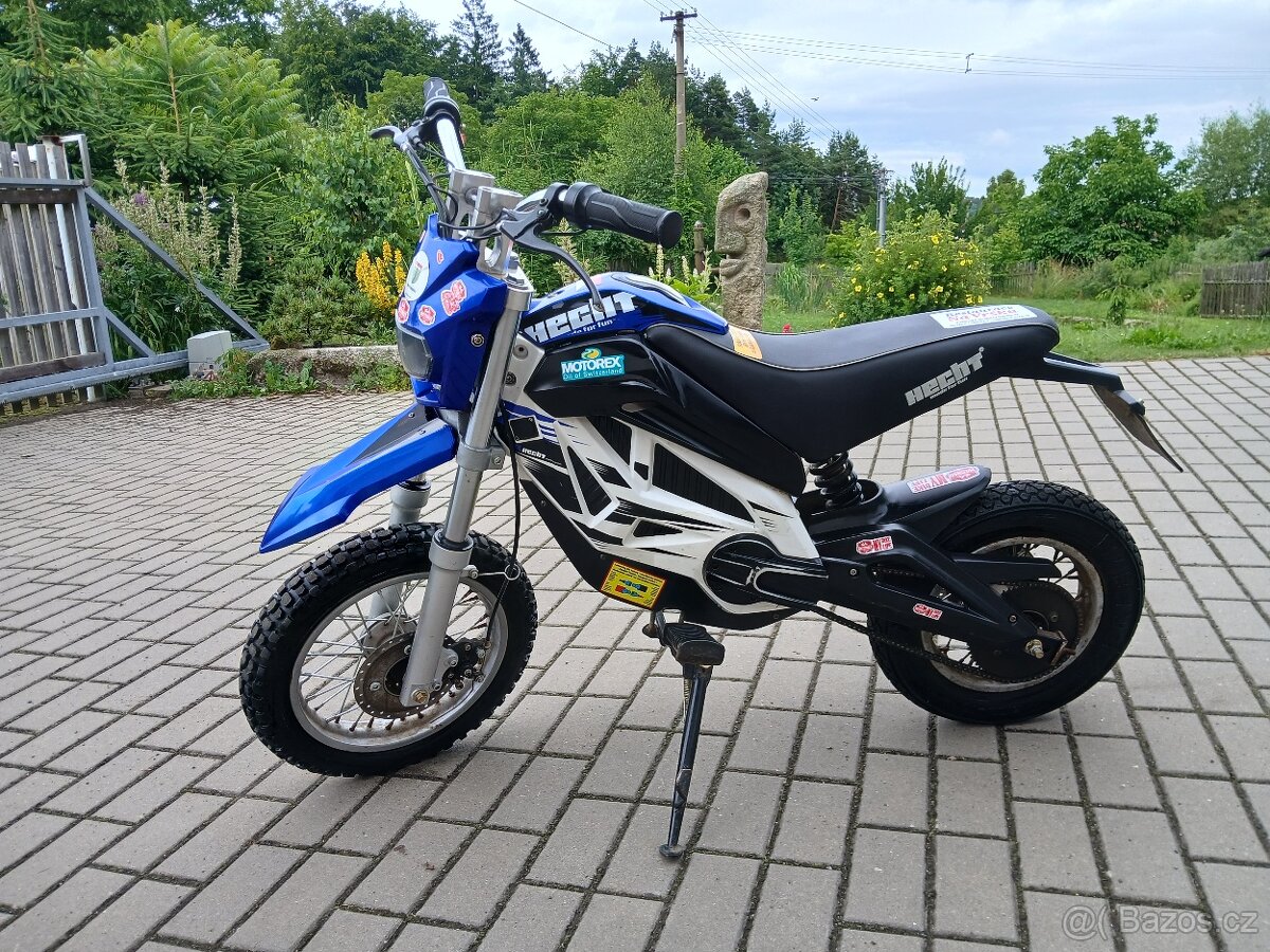 Hecht 59750 AKU motocykl
