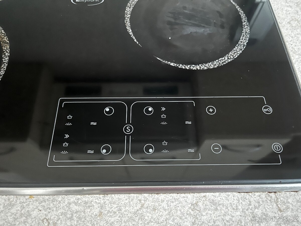 Sklokeramická varná deska Whirlpool - 2