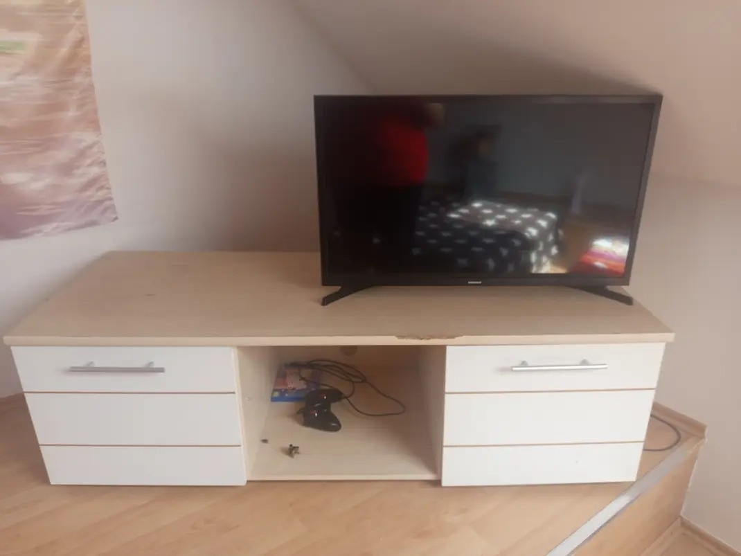 Tv úhlopříčky 80 - 2