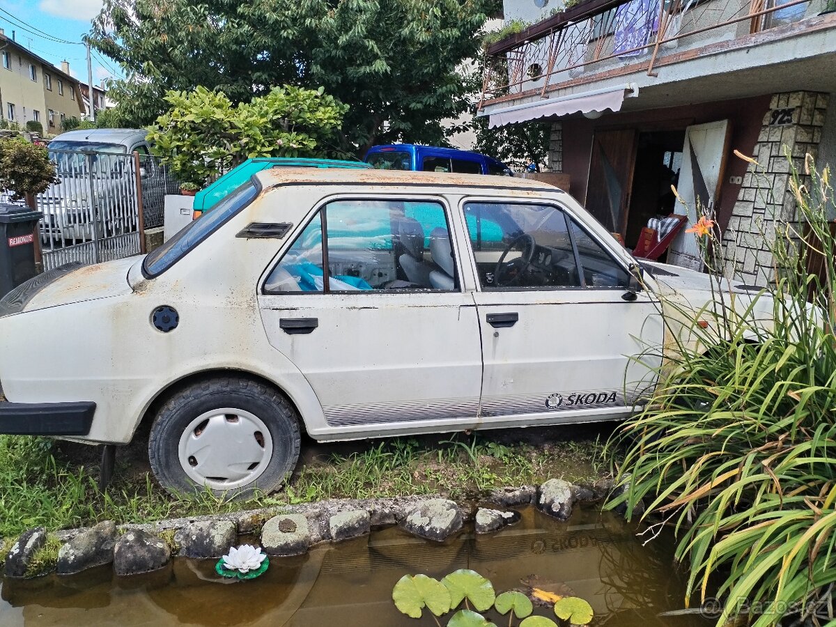 Škoda 120L - 2