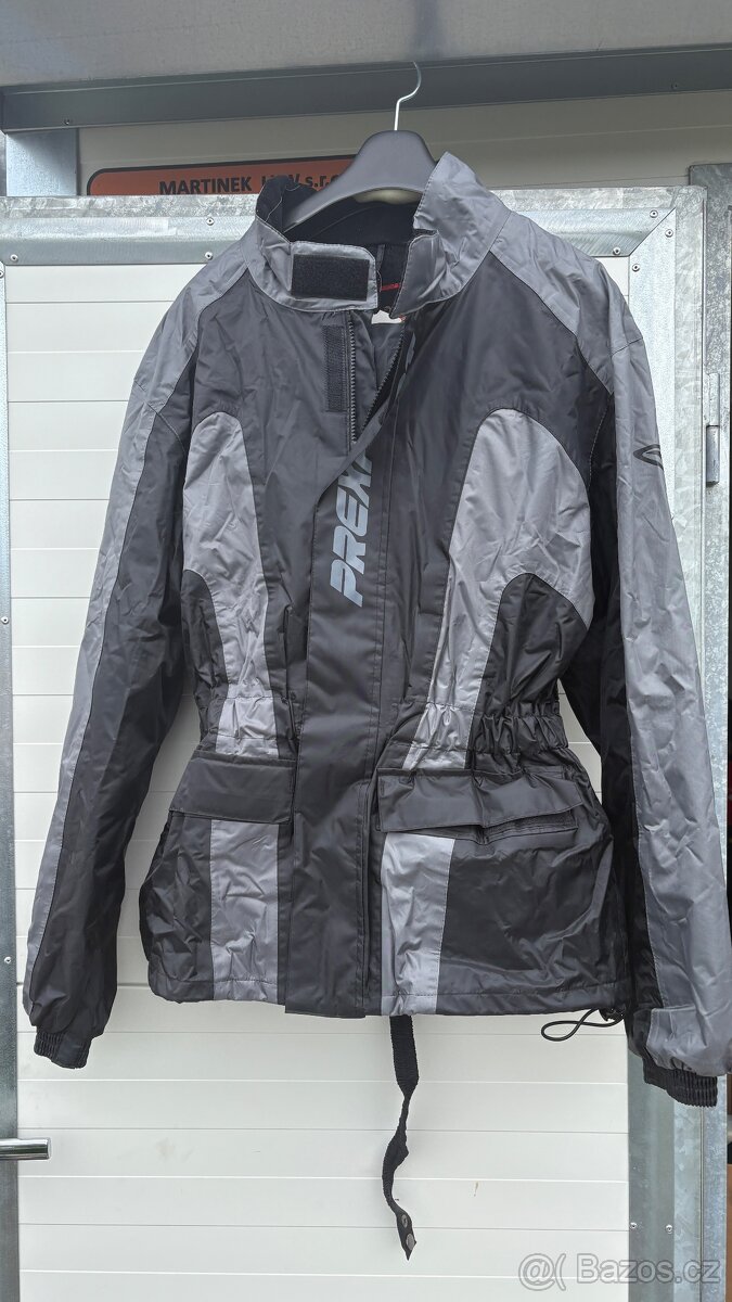 Nepromokava dvoudilna plastenka velkost L nova - 2