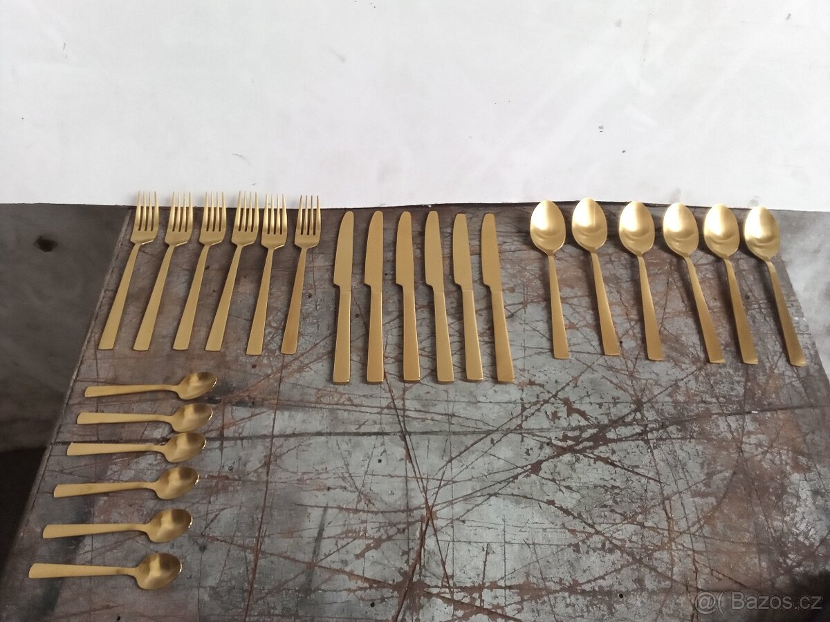 NOVÁ 24 dílná sada zlatých příborů Björn nepoužité - 2