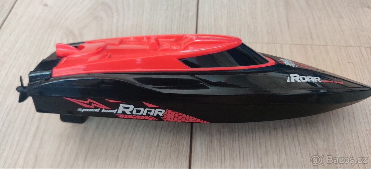 Motorový člun na dálkové ovládání - 2ks - 2