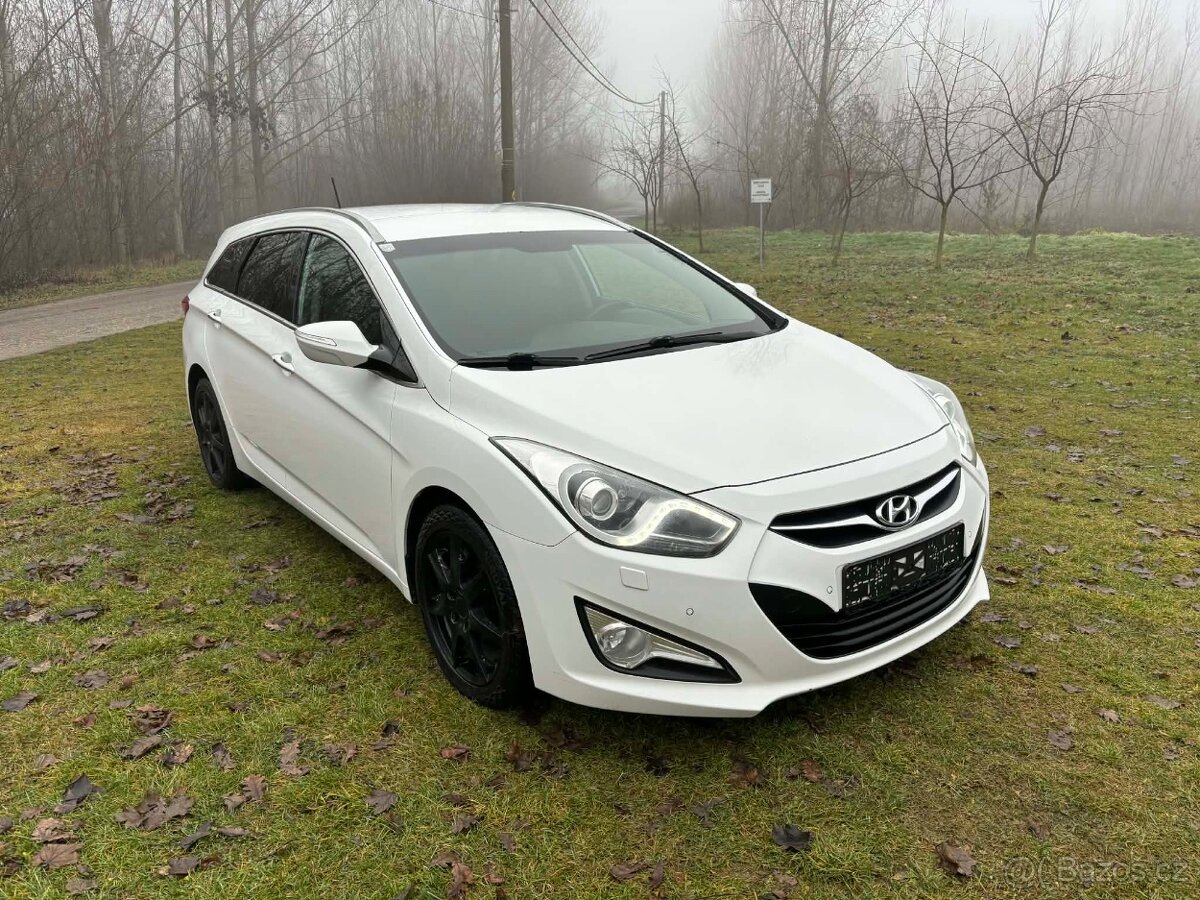 Hyundai i40 CW 1.7 CRDi 136k Premium A/T - 2