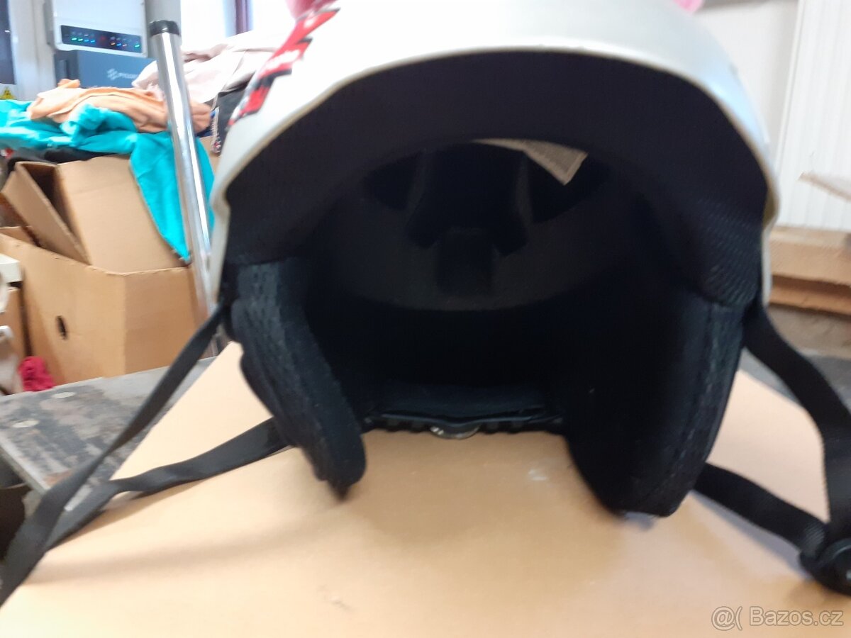 Dětská lyžařská helma (přilba) - 2