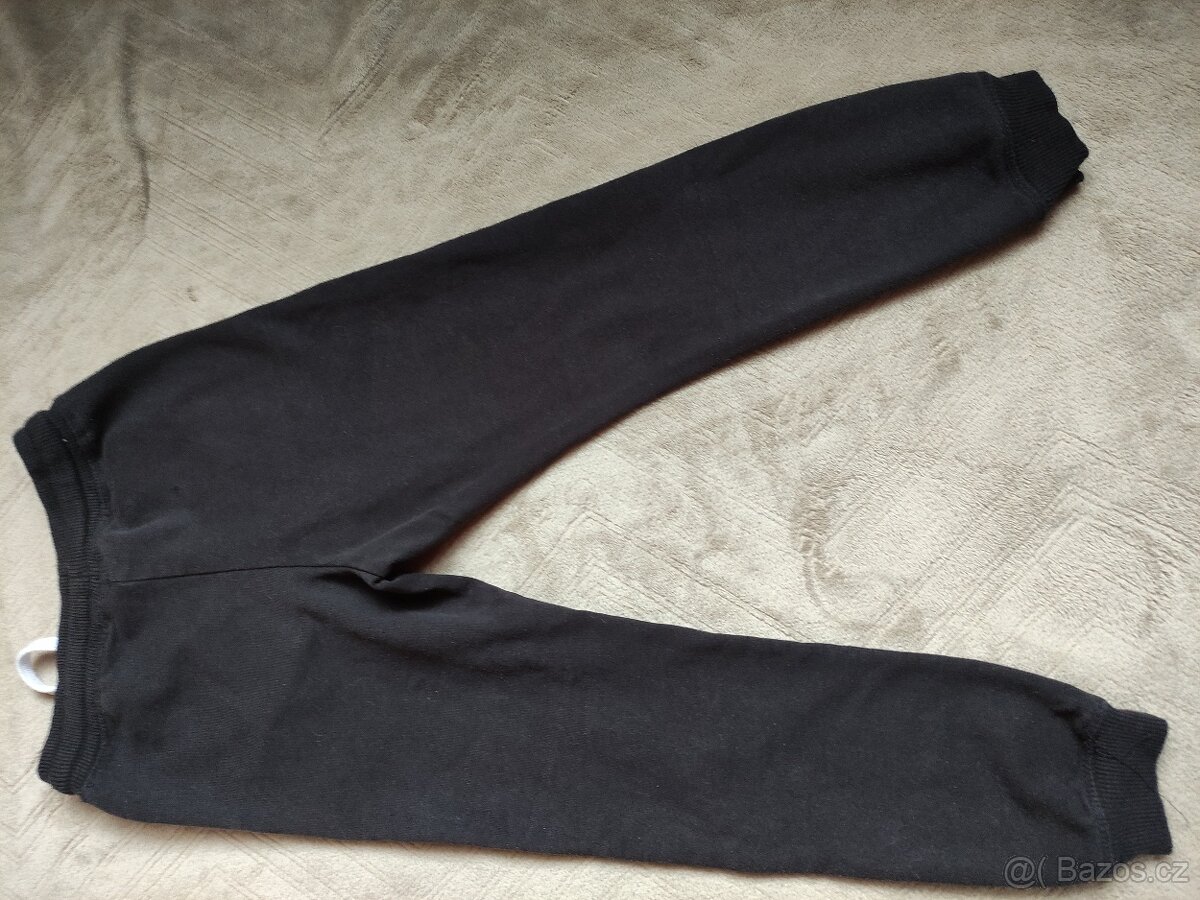 Chlapecké tepláky vel.128, zn. Y.F.K. - 2