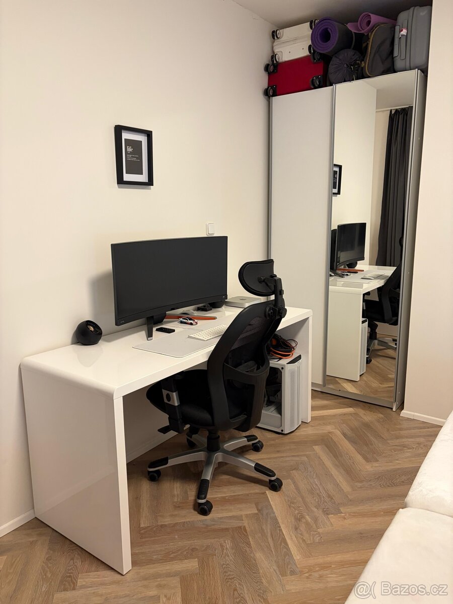 Šatní skříň 100 - 2