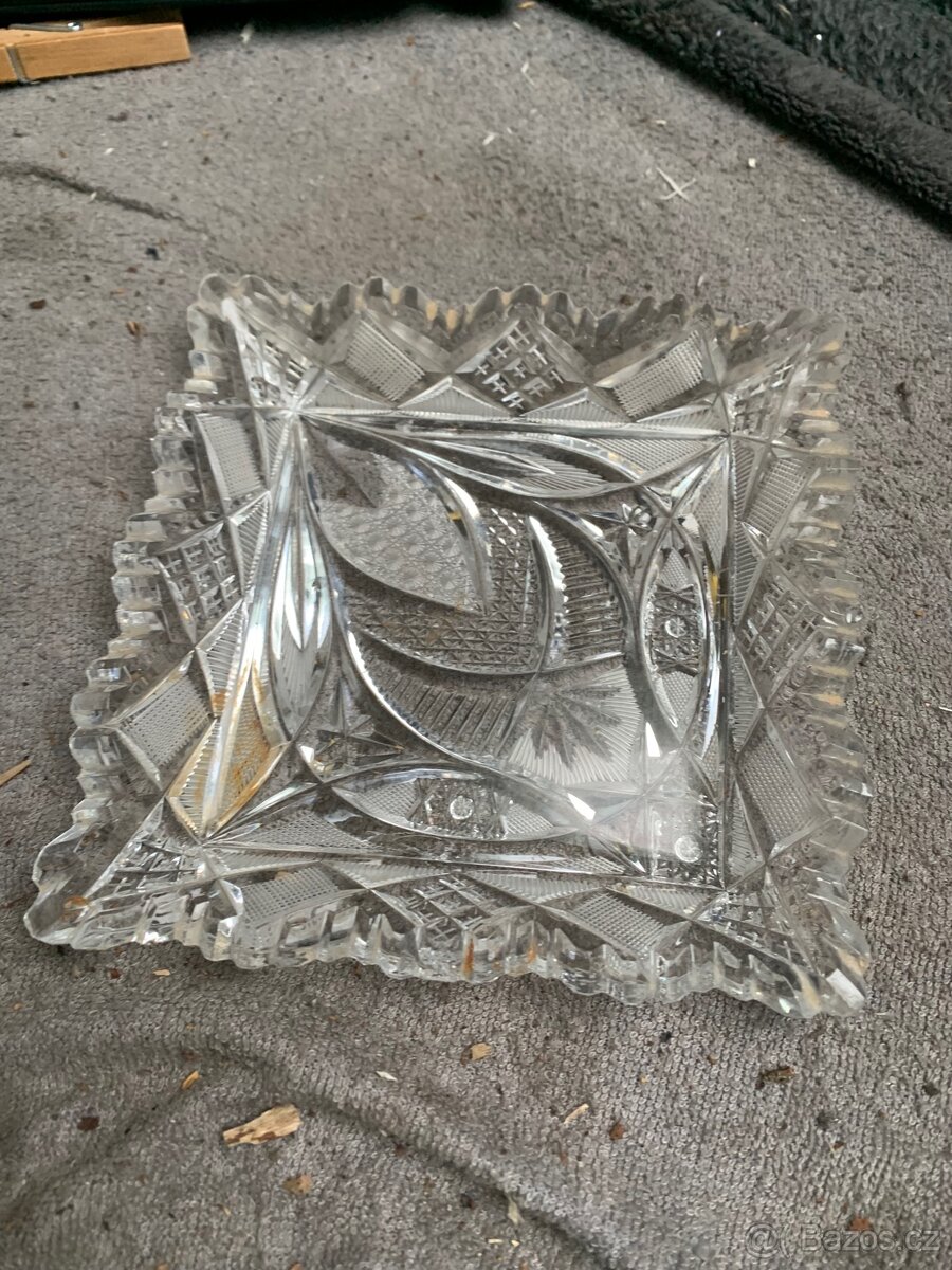 Starožitné předměty ze skla - 2