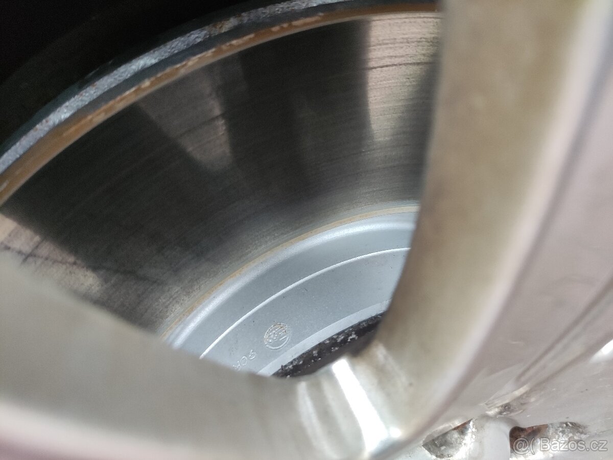 Škoda Superb 2.0 tdi - 2