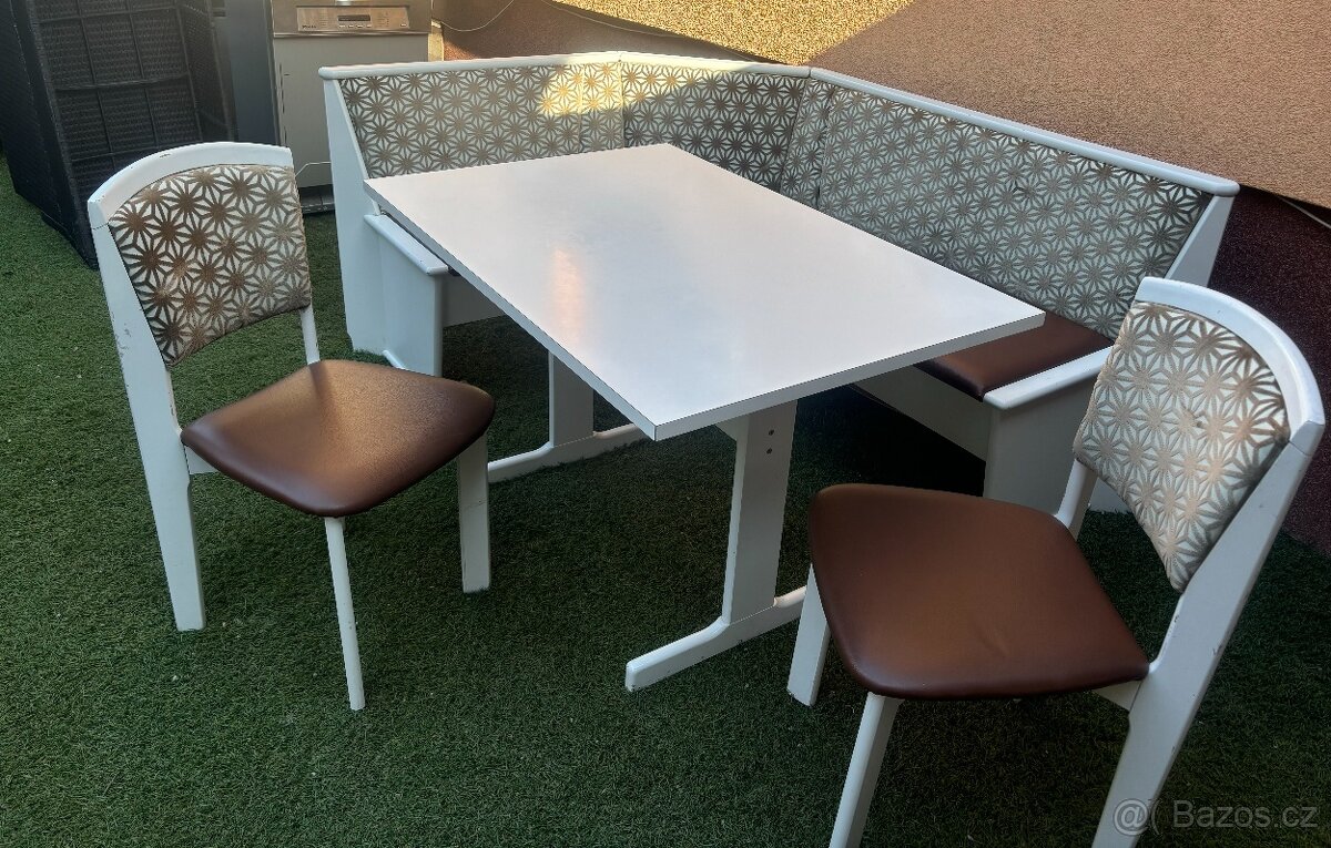 Rohová jídelní sestava - 2