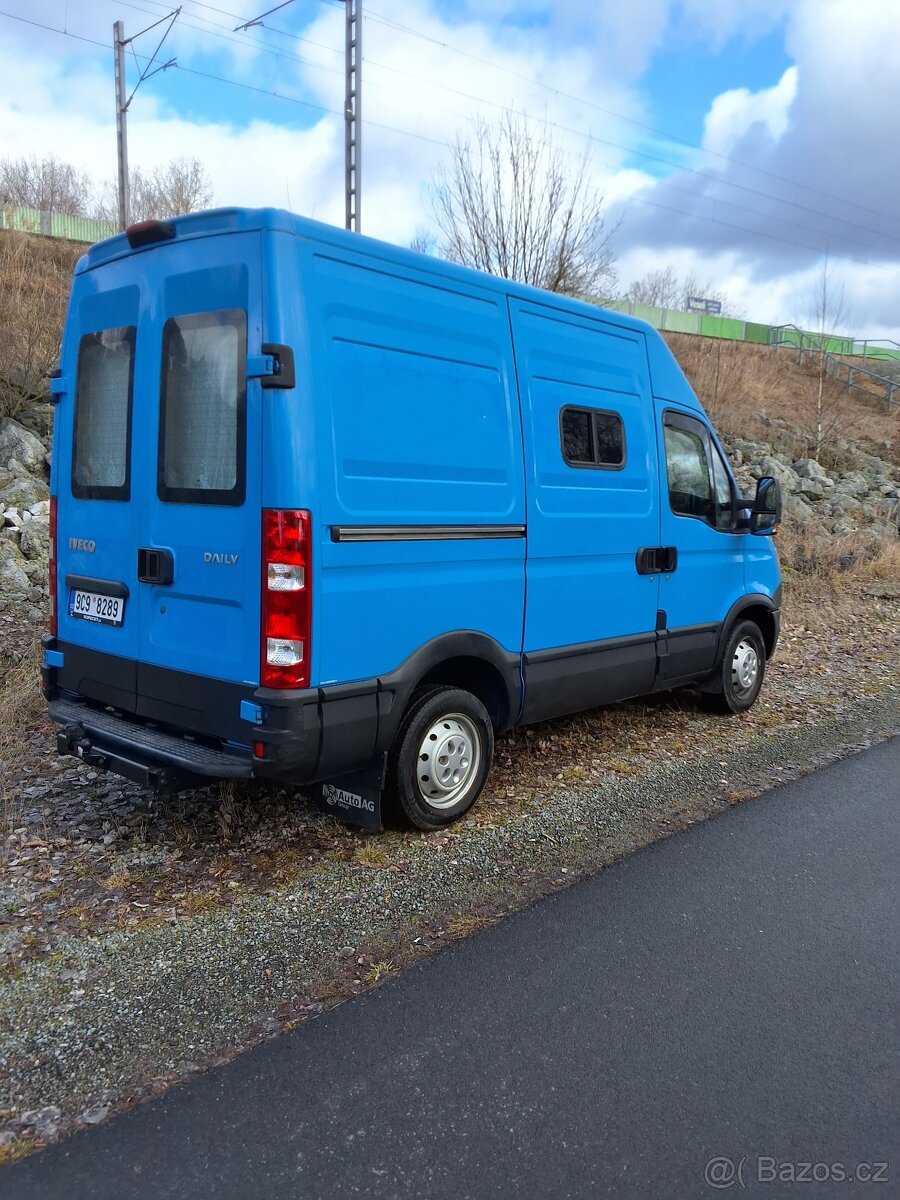Obytný automobil IVECO DAILY. - 2