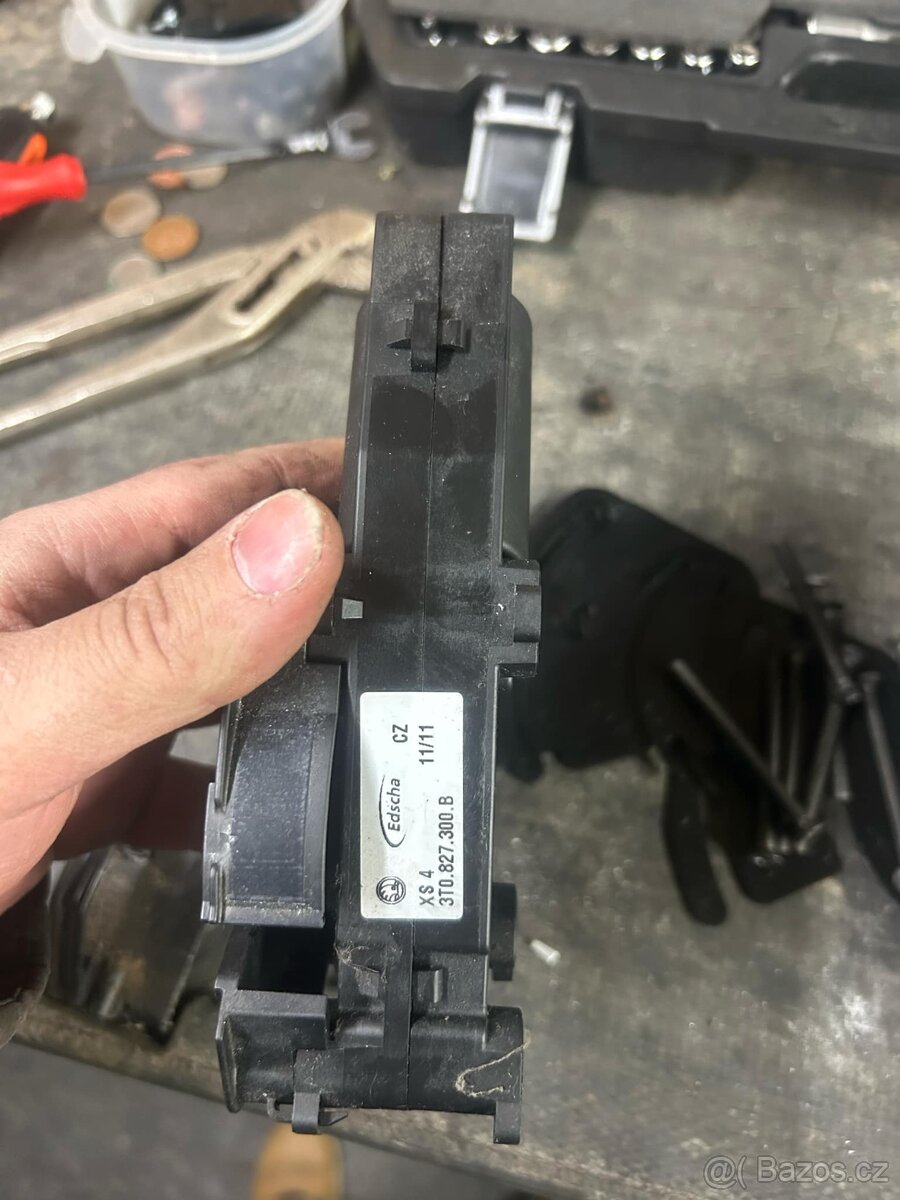 škoda superb dily dveři - 2