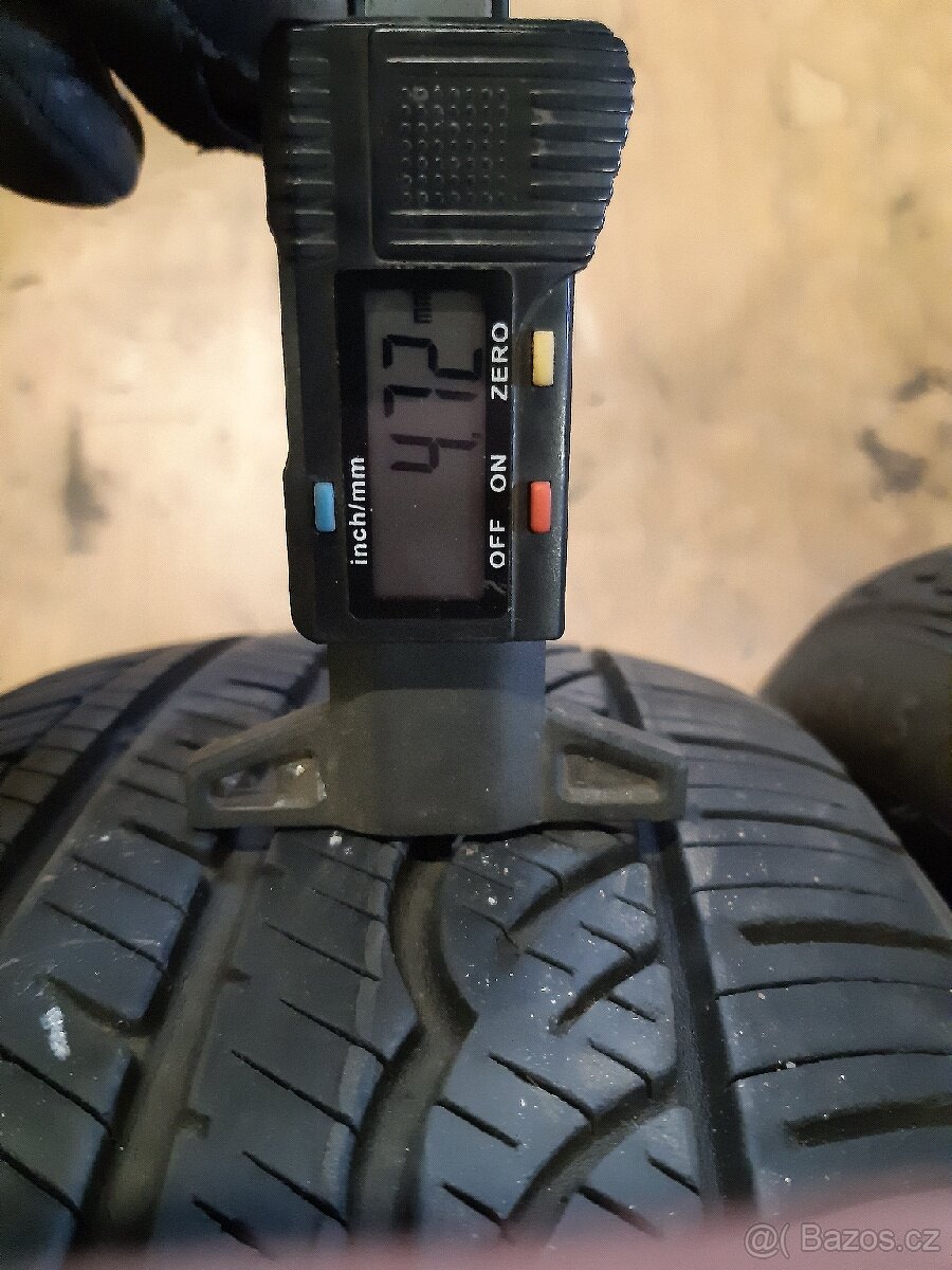 Celoroční 185/60/15 - 2