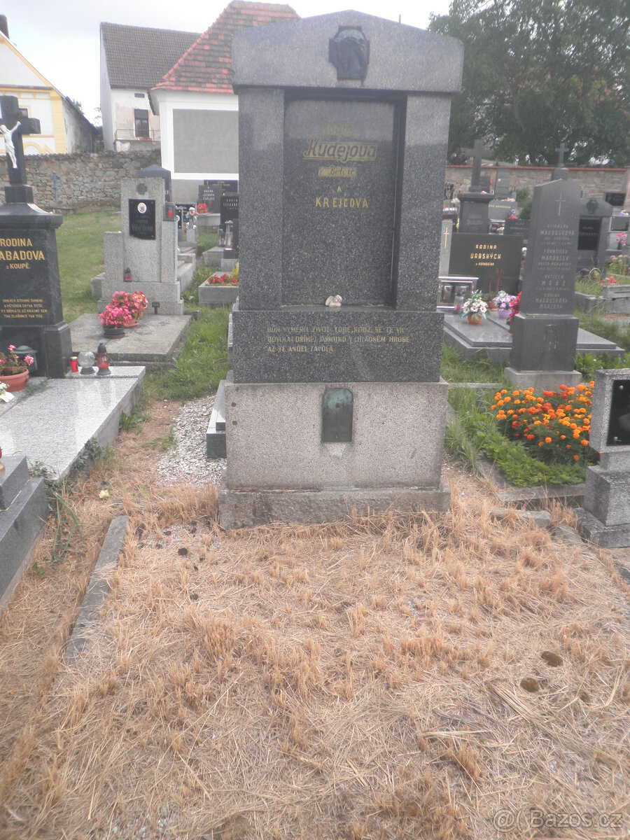 Prodám hrob - 2