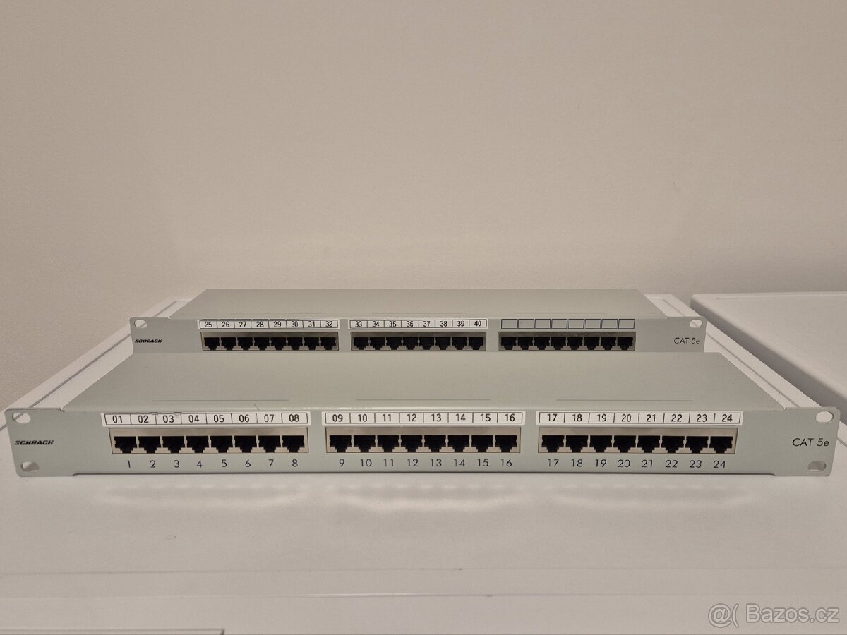 Patch panel SCHRACK, 24xRJ45, 19", 1U. - 2