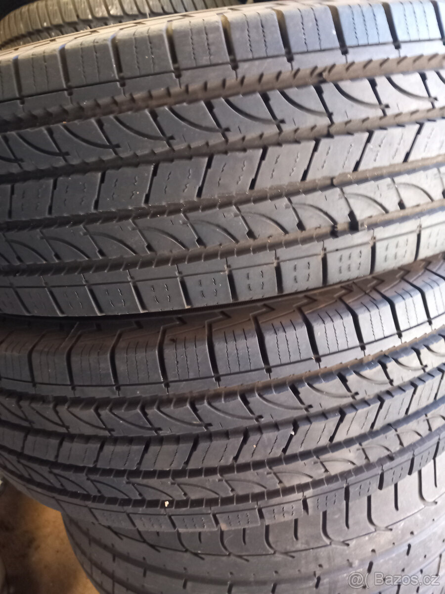 30X9.5R15 LT 104S