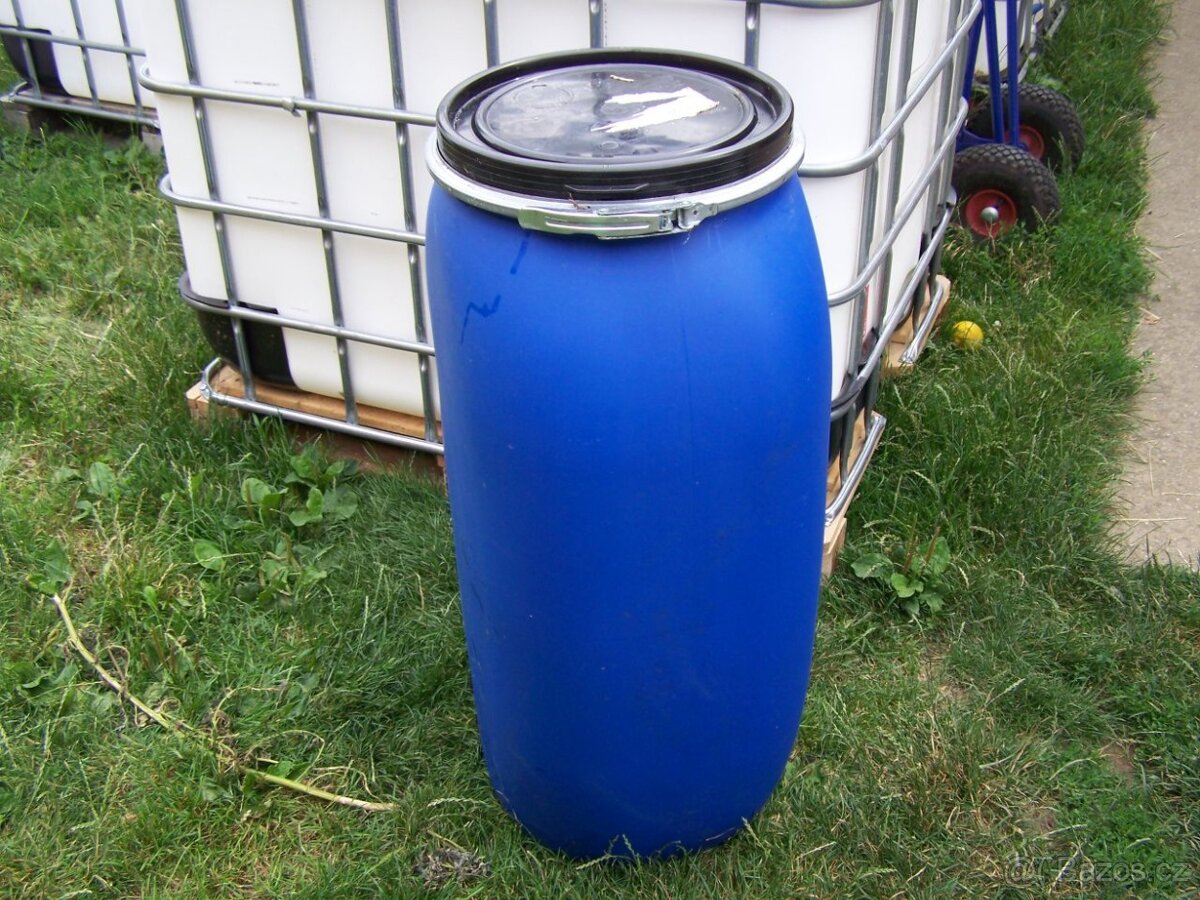 Plastové sudy 120L - neumyté - 2