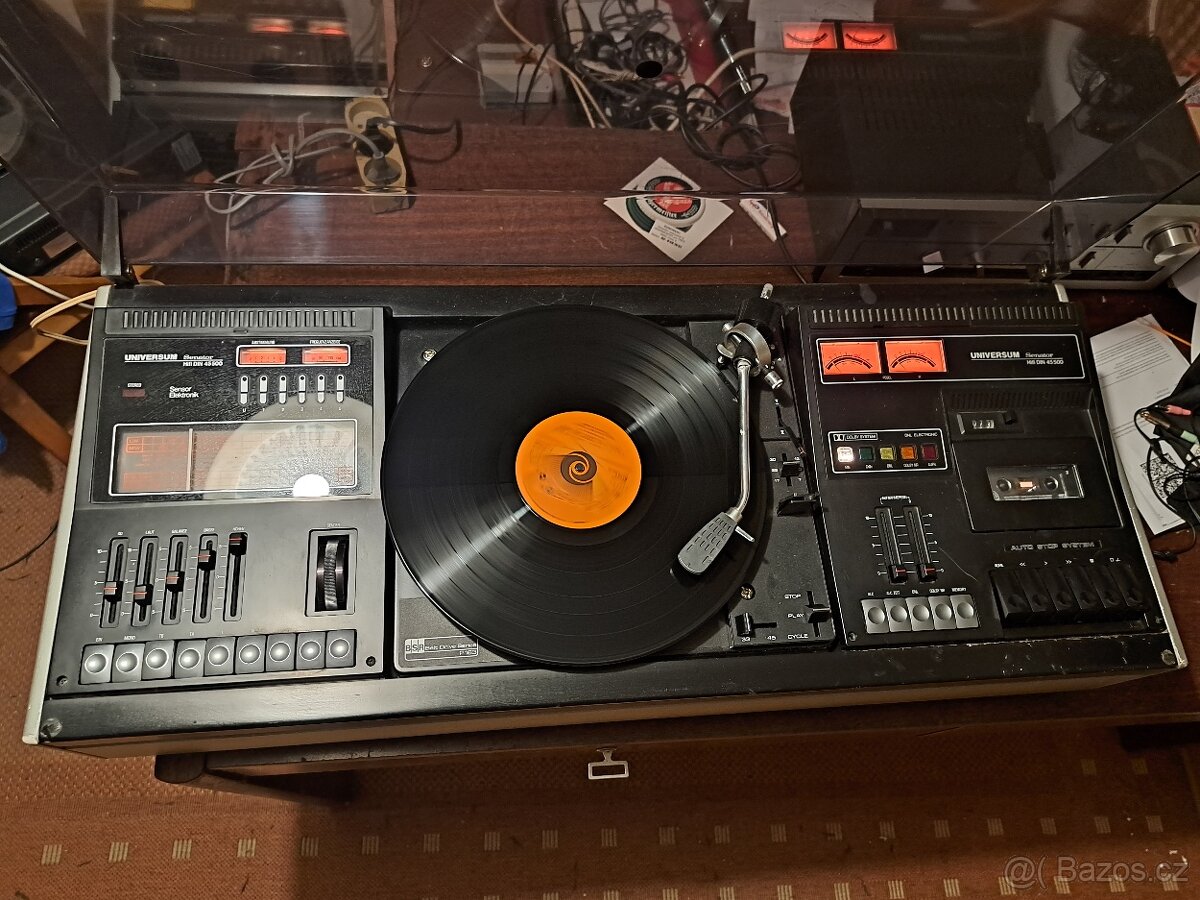 Universum Senator - číst popis - 2