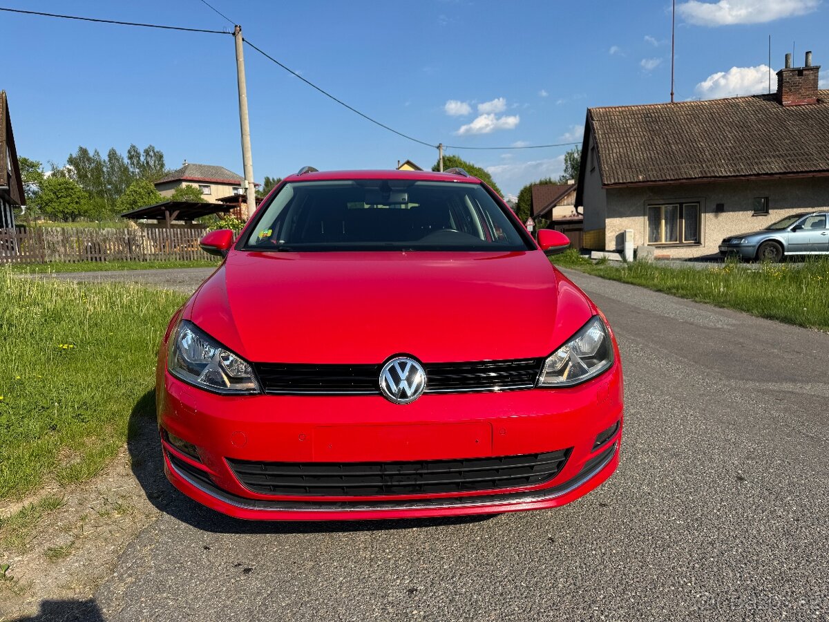 VOLKSWAGEN GOLF VII 1.6 TDI 81kw LOUNGE 8/2015 - 2