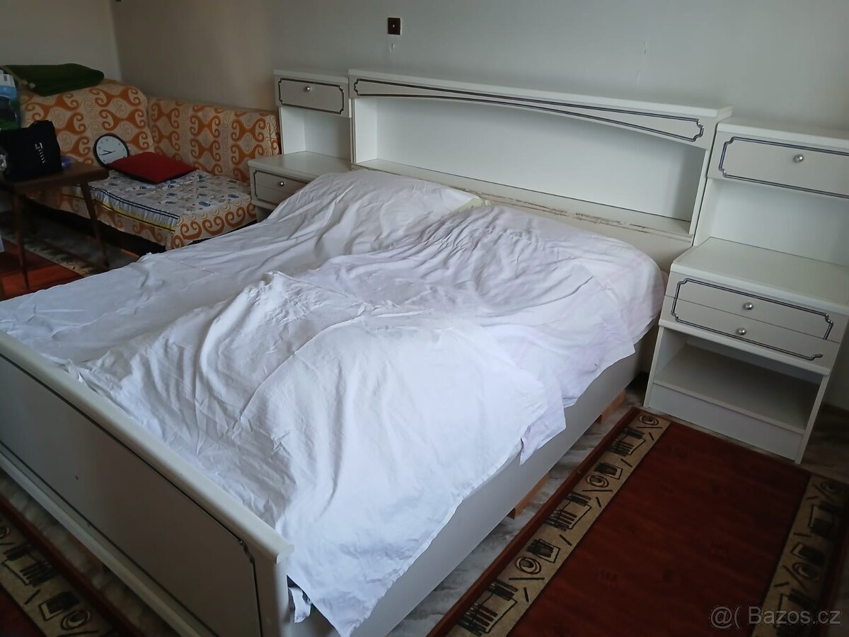 Manželská postel - 2