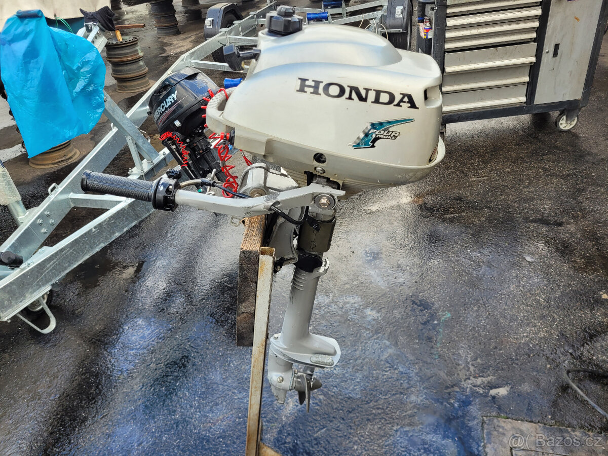 LODNI ZAVESNY MOTOR HONDA 2,3 - 2