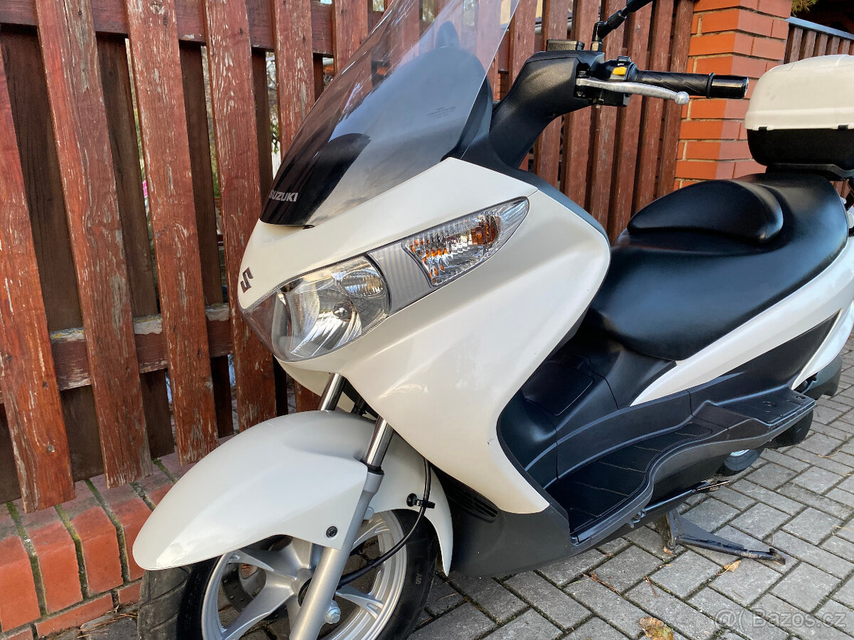 Suzuki Burgman 125 Nové v ČR - 2