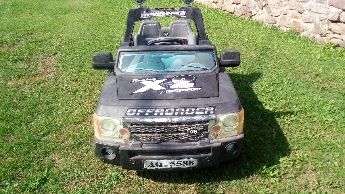 Dětské elektrické autíčko-k opravě - 2