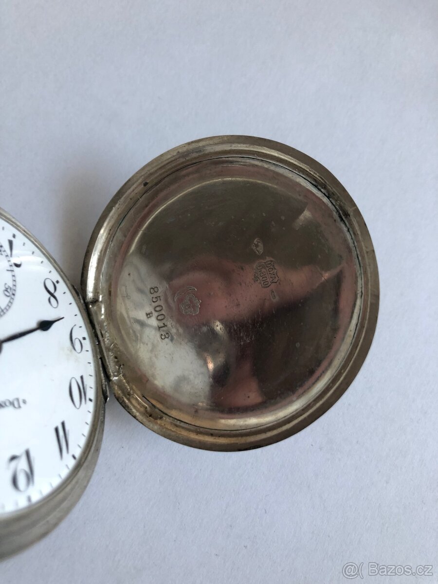 Stříbrné triplastove kapesni hodinky DOXA - 2