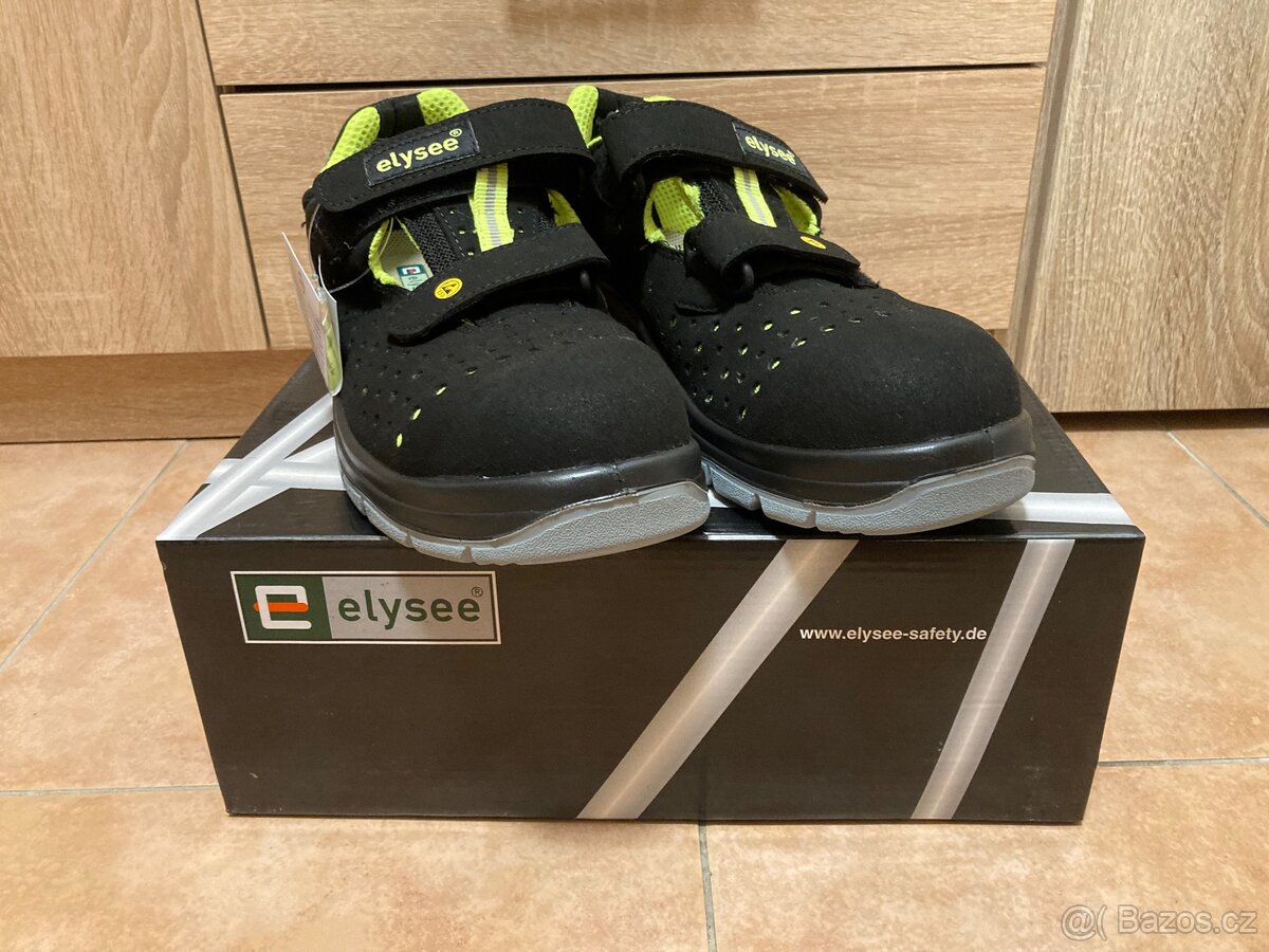 Nové pánské pracovní boty. - 2