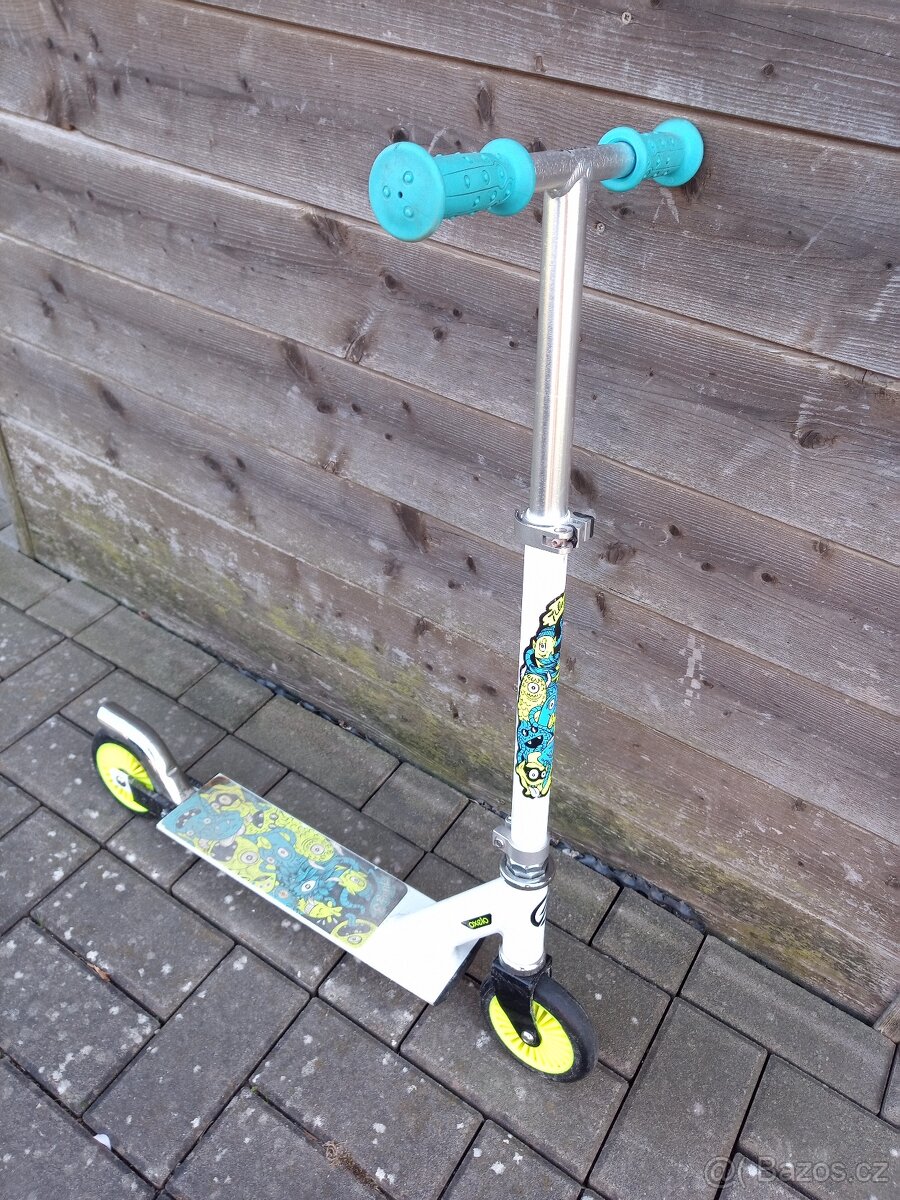 Prodám dětskou koloběžku OXELO - 2