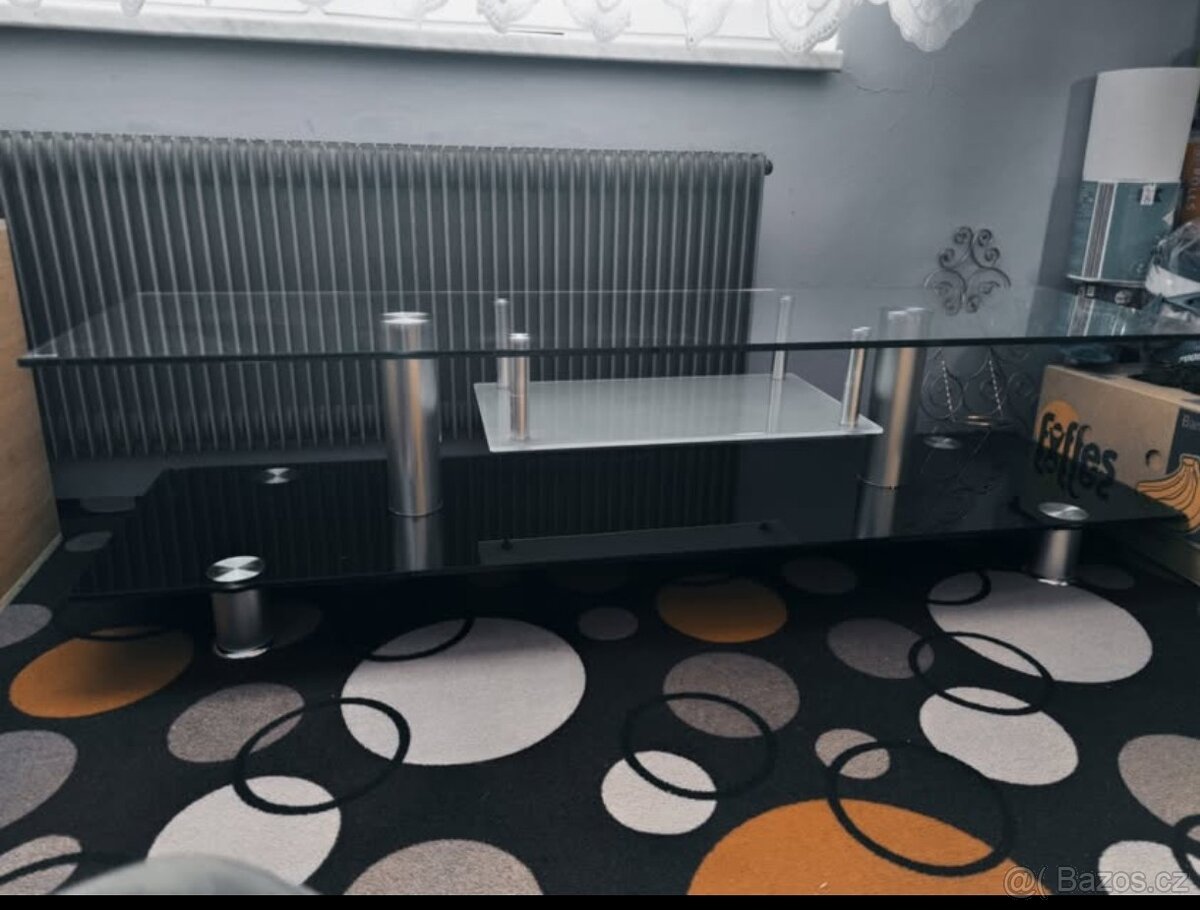 Skleněný stolek - 2