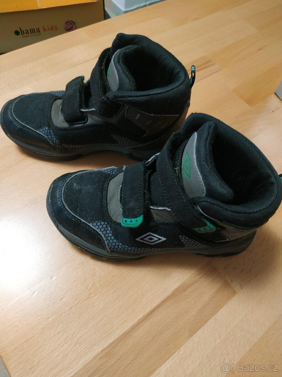 Děská Softshell obuv UMBRO, vel. 32 - TOP - 2