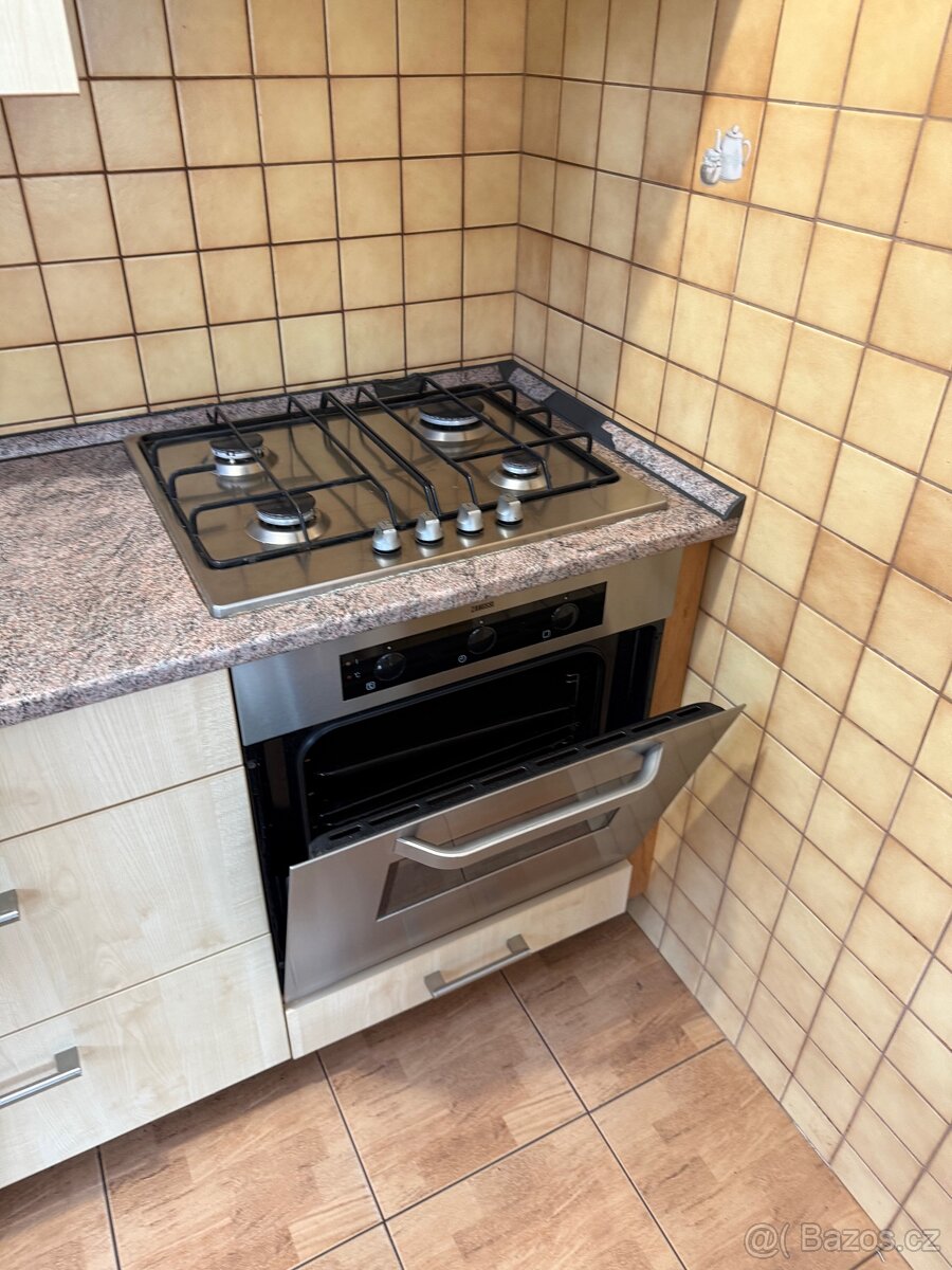 Trouba + varná deska + digestoř - 2