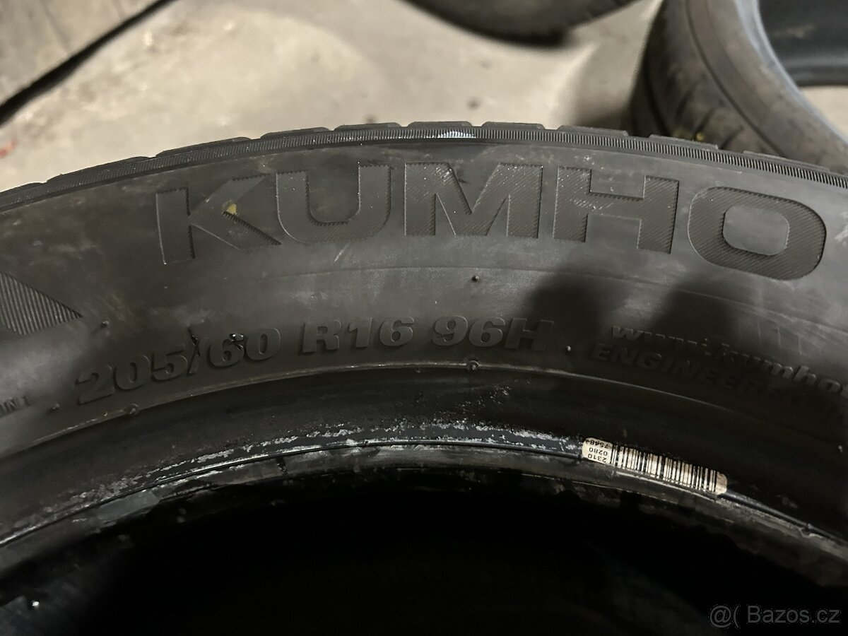 Zimní pneu 205/60/16 Kumho - 2