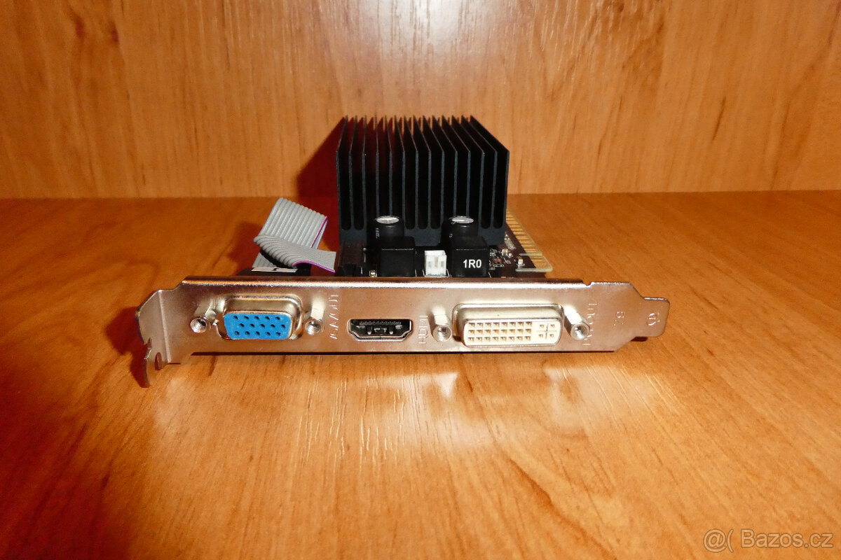 grafická karta NVIDIA GeForce 210 - polofunkčná - 2