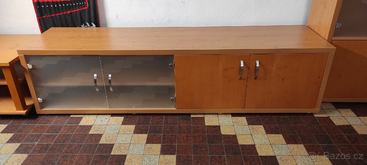 Obývací stěna+konferenční stůl na kolečkách - 2