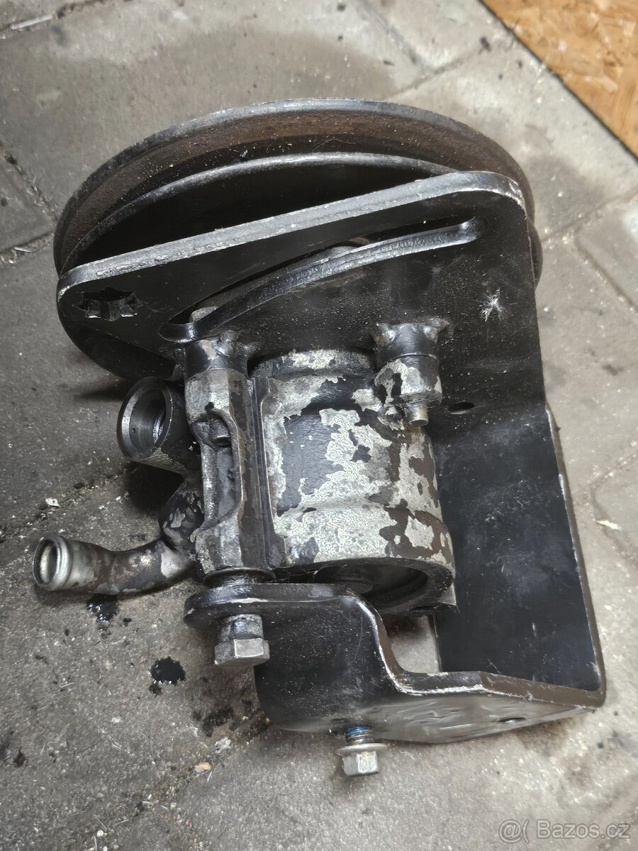 Servočerpadlo Ford Transit 2.5d mk4,5 - 2