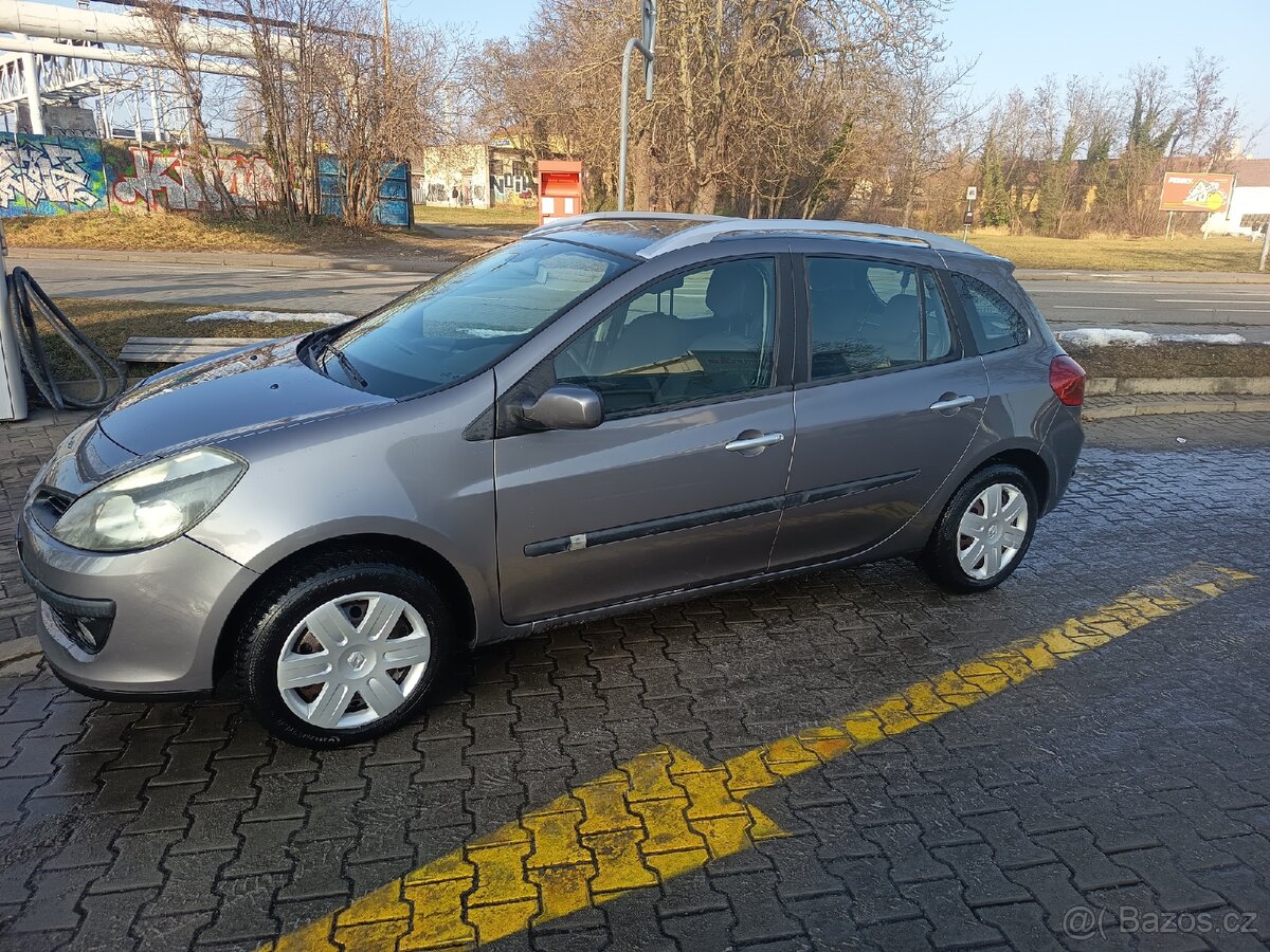 Renault Clio combi 1,2 74 kW - 2