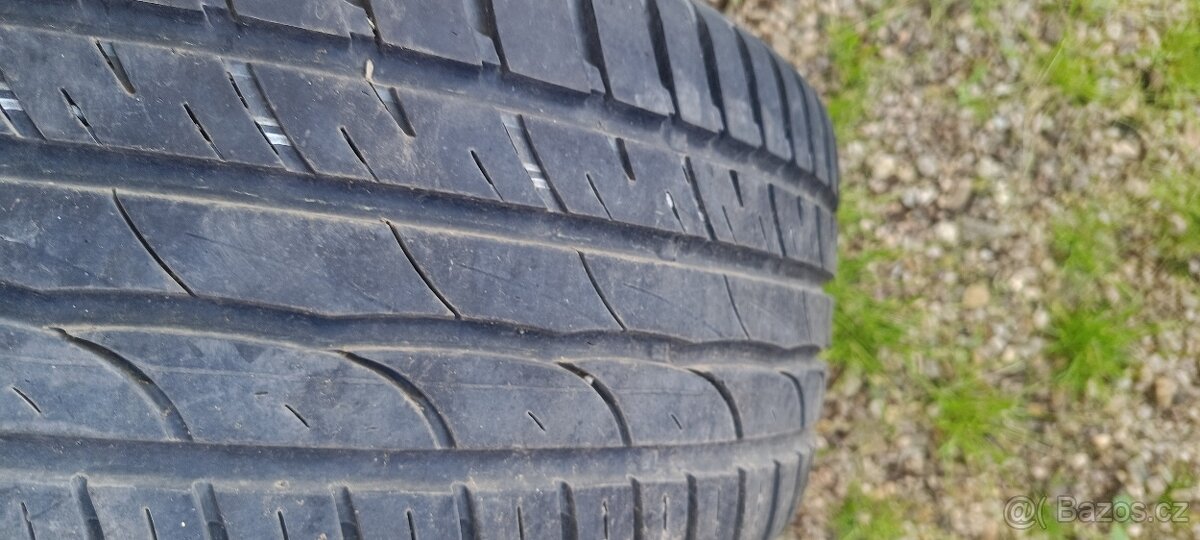 BMV 235/45 r17 - 2