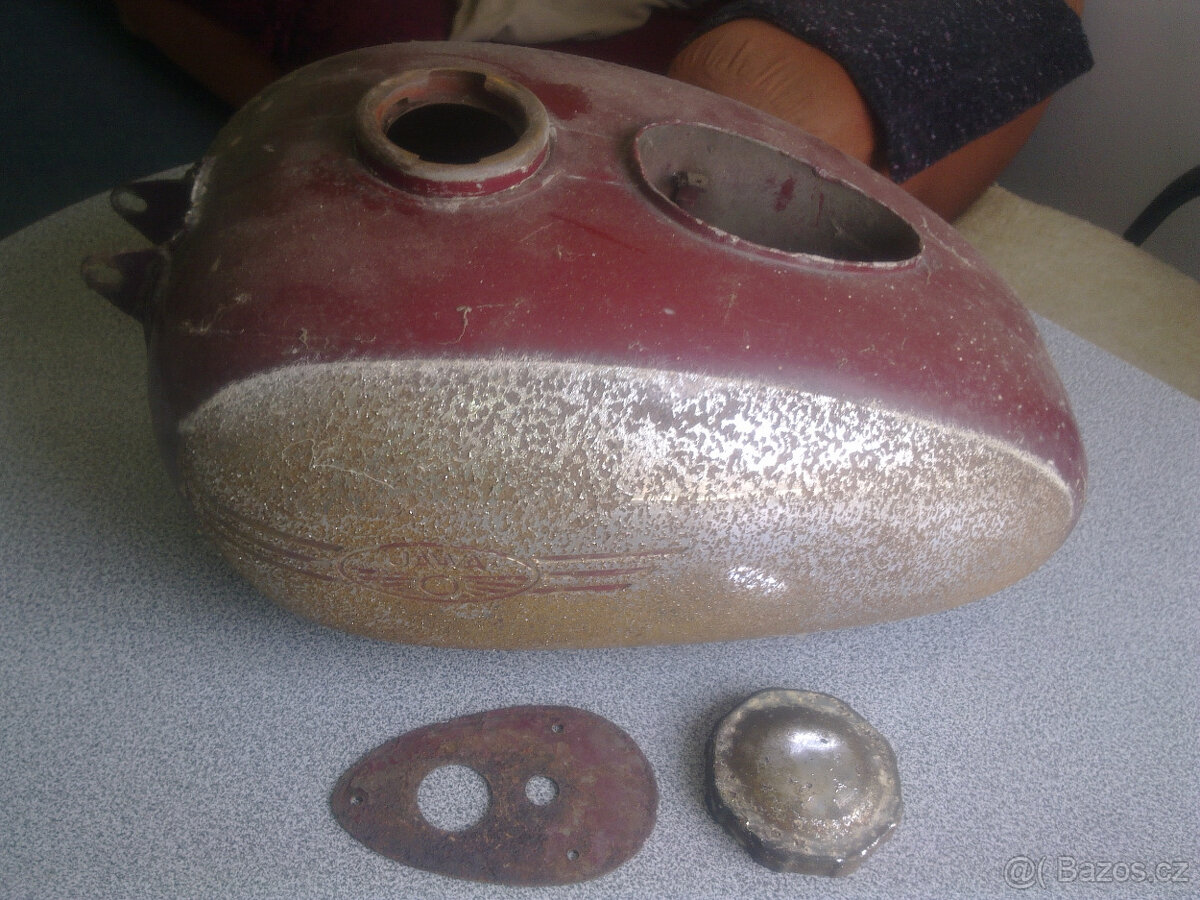 Jawa ČZ, nádrž - 2