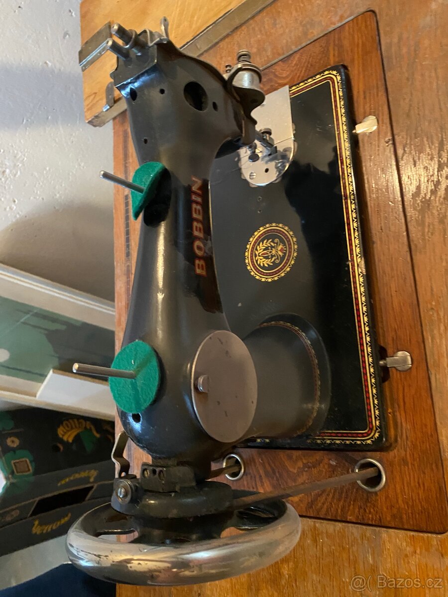 Prodám retro šicí stroj - 2