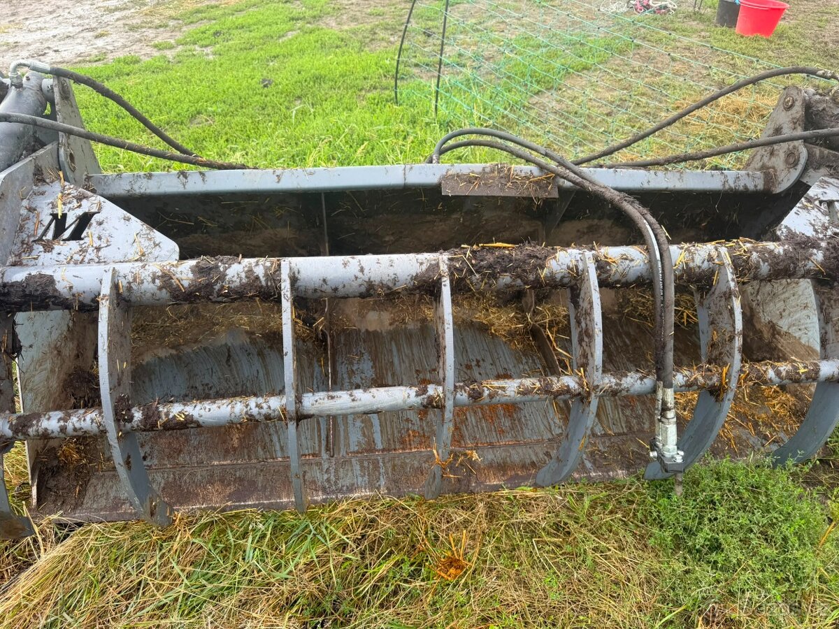 Lopata s pridržovačem - 2