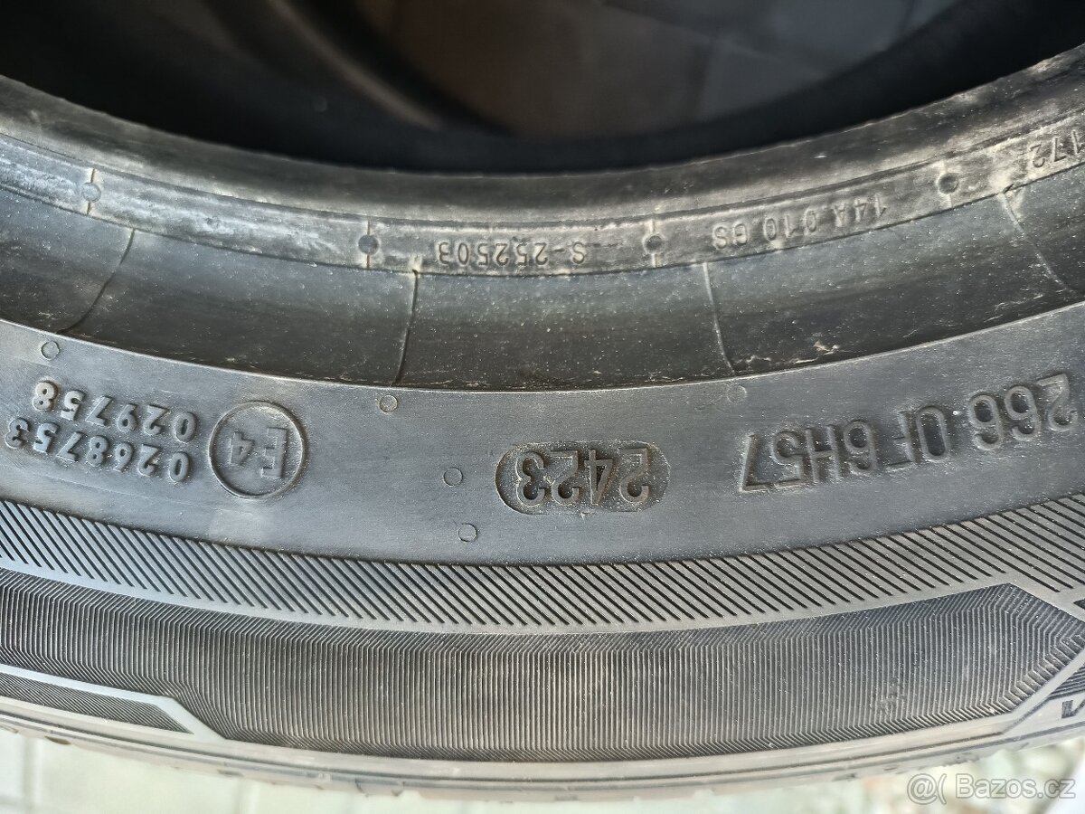 Letní pneu 225.50,17.Y XL. - 2