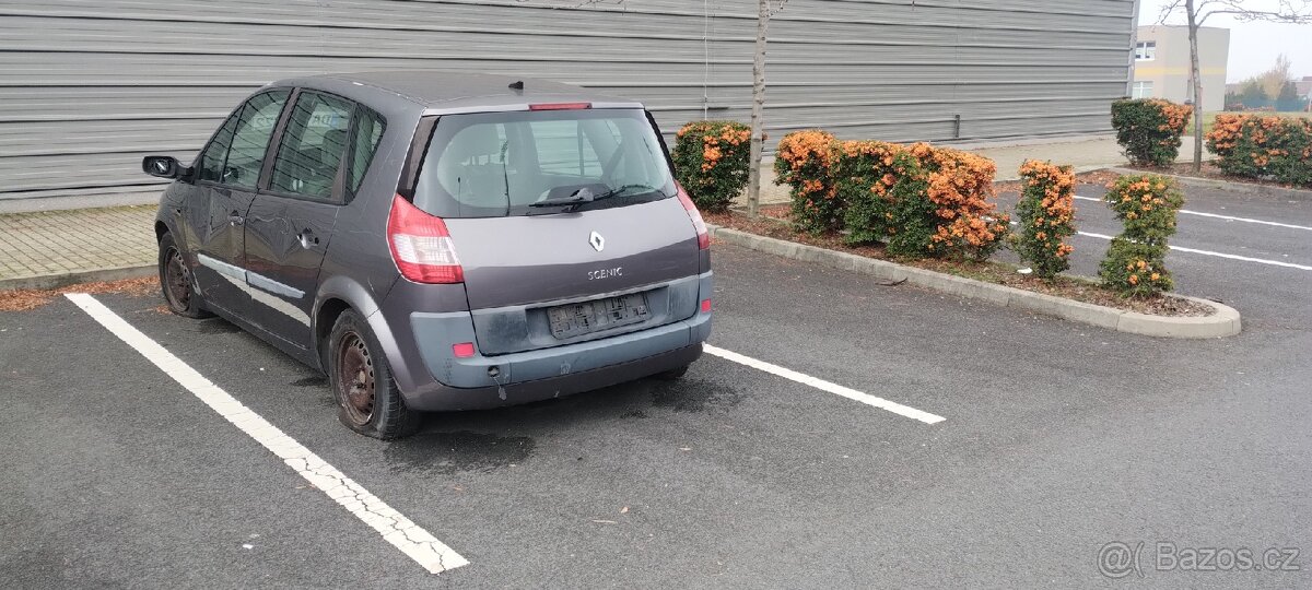 Renault Scénic 1.6 bezin - 2