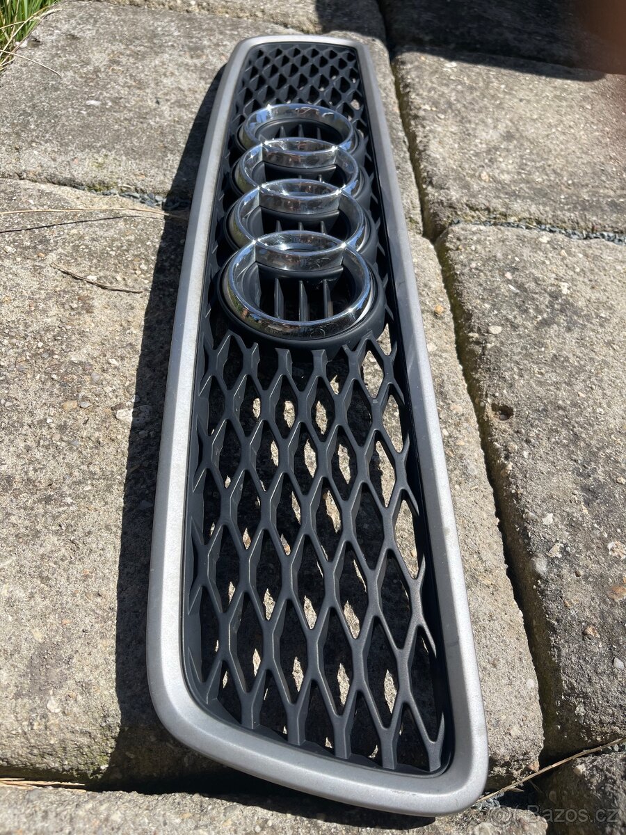 Originál maska RS4 B5 - 2