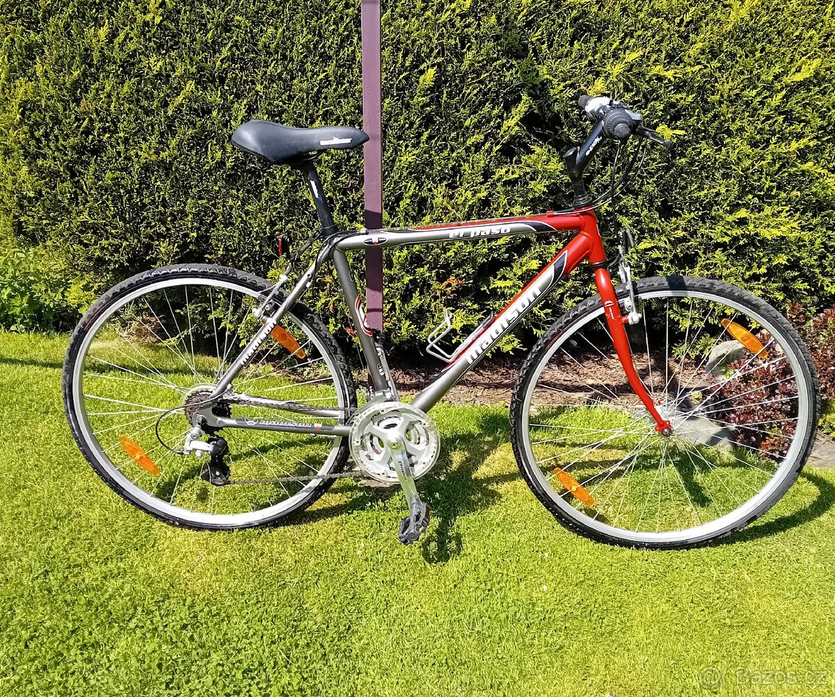 Trekové kolo Madison - 2