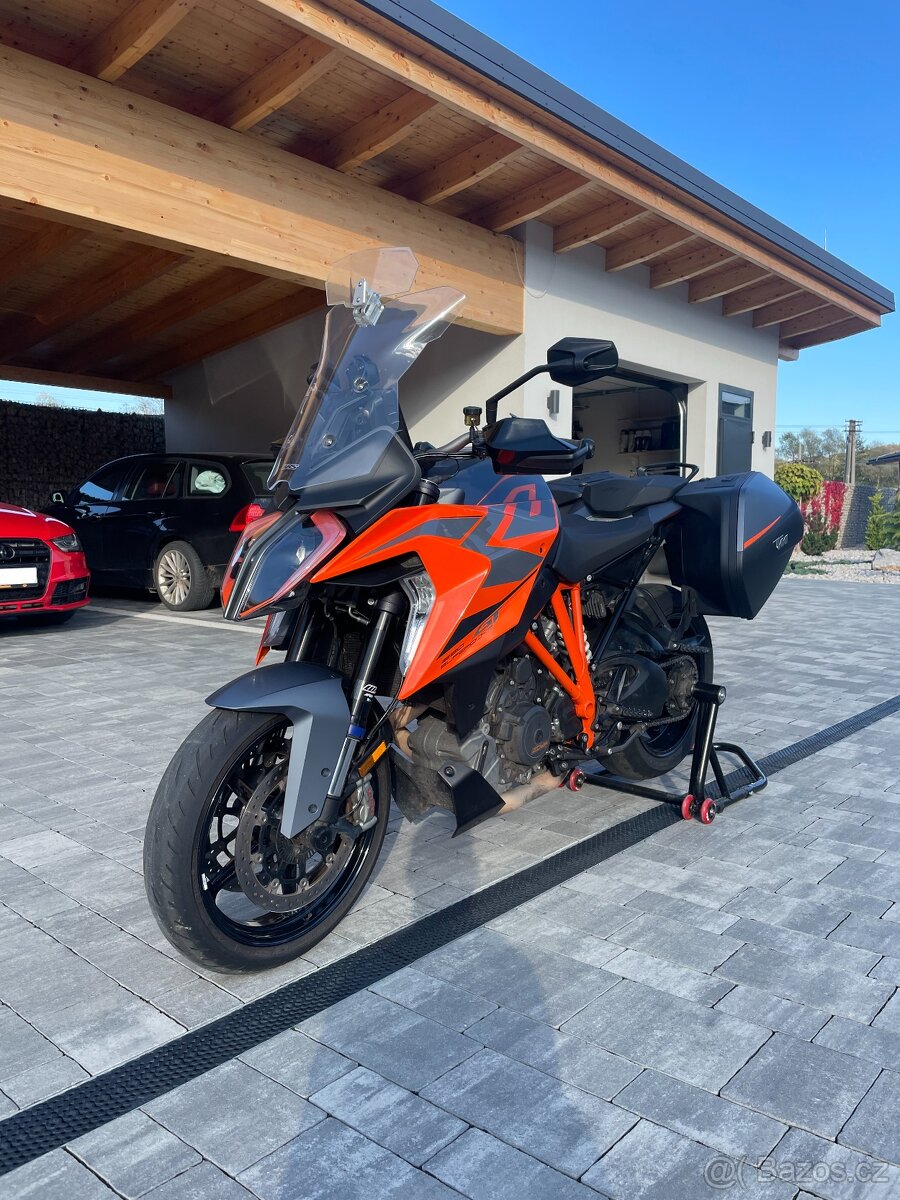 KTM 1290 Super Duke GT - 2