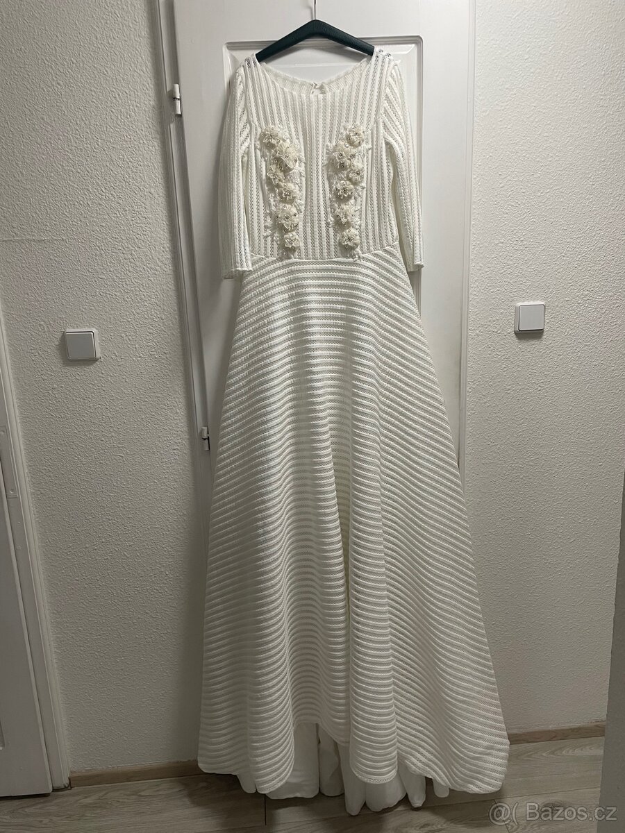 Luxusní svatební šaty - 2